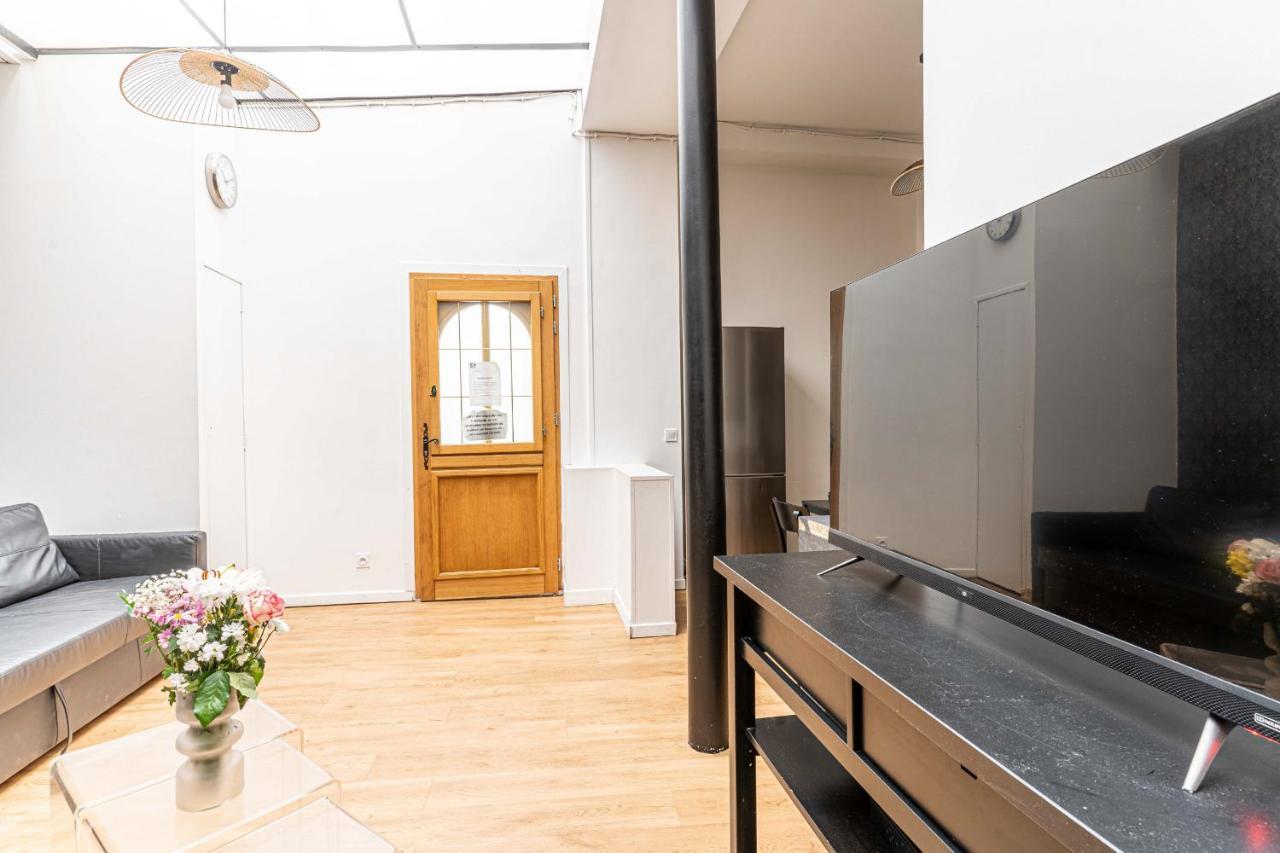 08 Design Flat Republique Apartment Paris Exterior photo