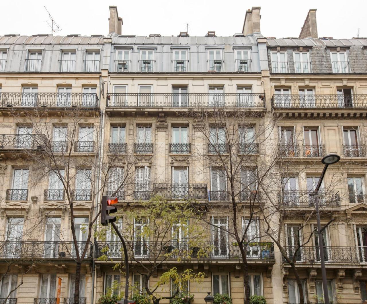 08 Design Flat Republique Apartment Paris Exterior photo